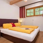 Aparthotel Wellness Parth 4*