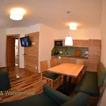 Aparthotel Wellness Parth Ossiach