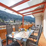 Apartahotel Wellness Parth 4*