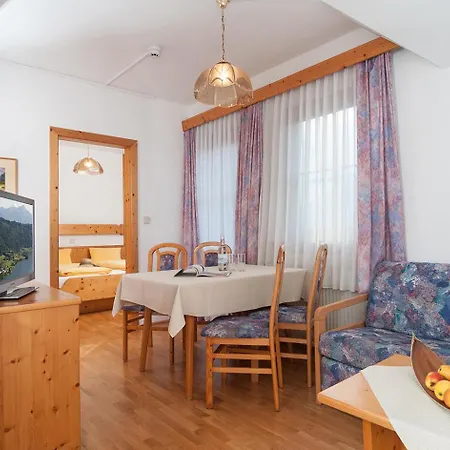 Wellness Parth شقة فندقية أوسياخ