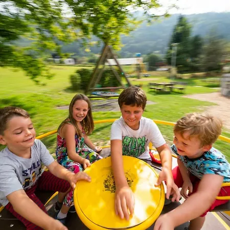 Aparthotel Wellness Landhaus Parth Ossiach