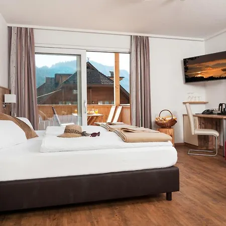 Wellness Landhaus Parth Aparthotel 4*