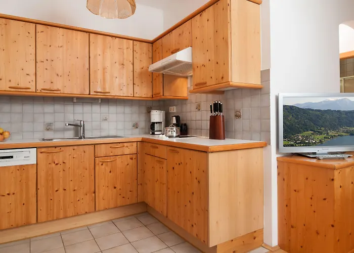 Lägenhetshotell Wellness Parth 4*